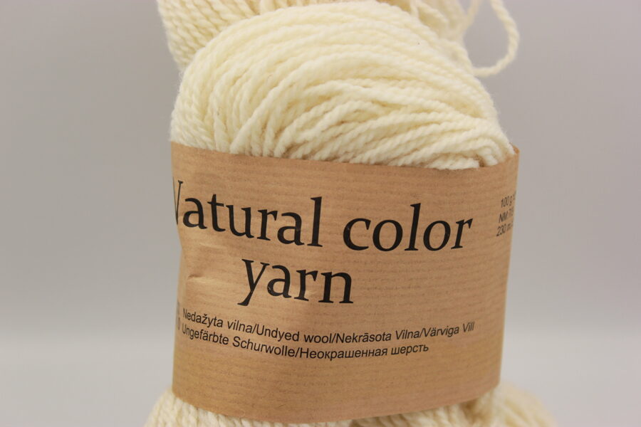 Natural color yarn 100